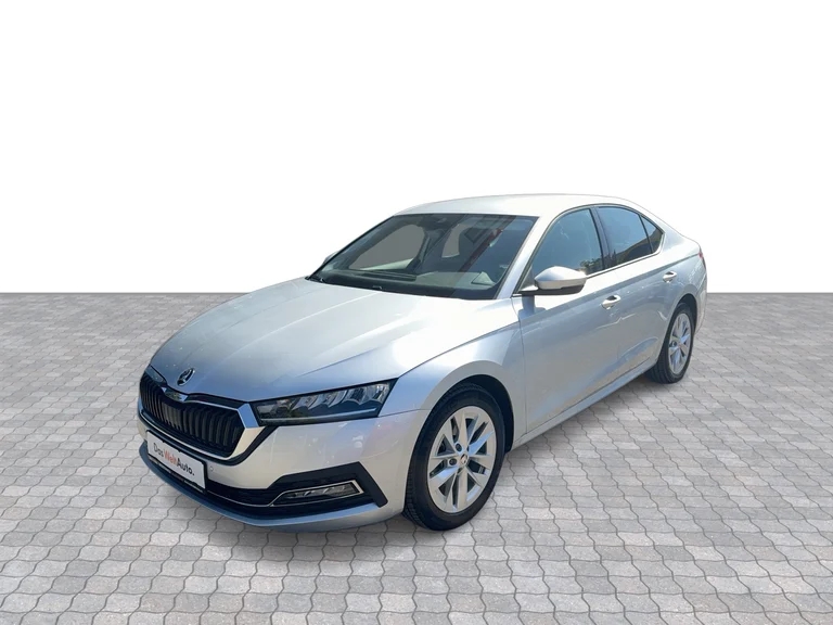 octavia_hybrid_2023.jpg